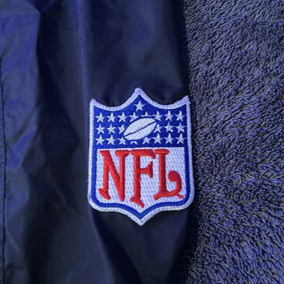 Amazing Vintage 90’s Raiders APEX ONE x NFL Officially Licenced windbreaker. - Picture 6 of 8